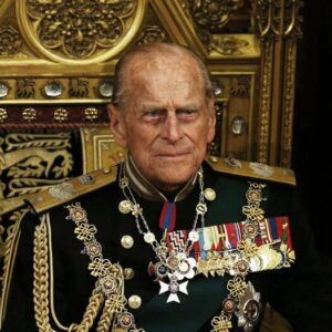 LONDON, ENGLAND - MAY 27:  Queen Elizabeth II sitting next to Prince Philip, Duke of Edinburgh looks up during the Queen's Speech in House of Lords at  the Palace of Westminster on May 27, 2015 in London, England. The Queens Speech outlines her governments legislative plans for the forthcoming parliamentary year and the laws and bills they hope to pass. (Photo by Alastair Grant/WPA Pool/Getty Images)